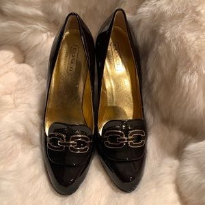 NWOT enamel coach heels